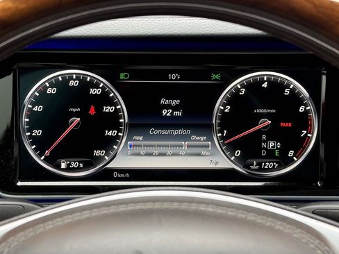 Used 2015 Mercedes-Benz S 550 Sedan image 34