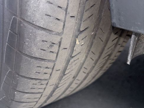 Used 2023 Volkswagen Atlas Cross Sport SE w/ Black Wheel Package image 24