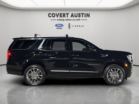 Used 2023 GMC Yukon Denali w/ Denali Reserve Package image 6