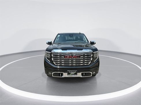 New 2026 GMC Sierra 1500 Denali w/ Denali Reserve Package image 3