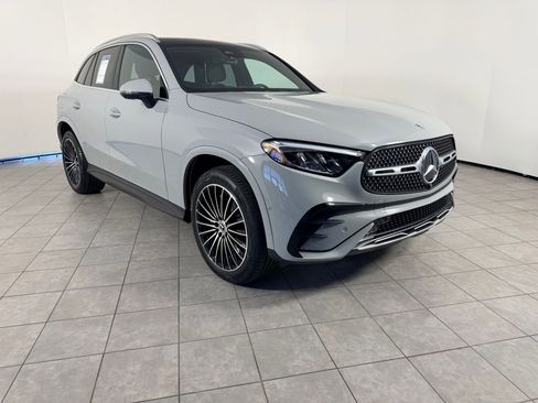 Used 2025 Mercedes-Benz GLC 300 GLC 300 image 7