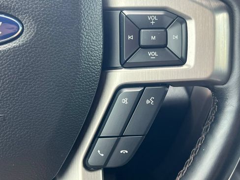Used 2019 Ford F150 Platinum w/ Equipment Group 701A Luxury AWD/4WD image 24