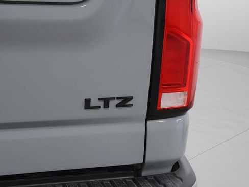 Used 2024 Chevrolet Silverado 2500 LTZ w/ LTZ Plus Package AWD/4WD image 6