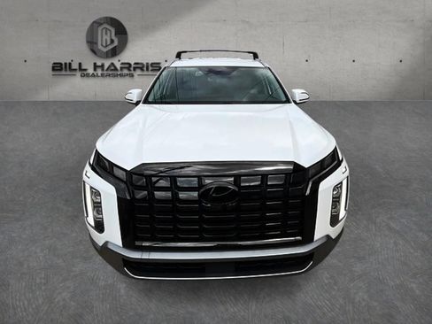 Used 2023 Hyundai Palisade SEL AWD/4WD image 2