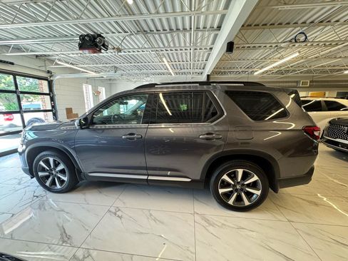 Used 2023 Honda Pilot Elite image 8