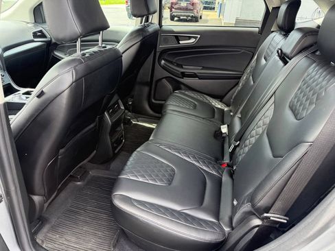 Used 2024 Ford Edge Titanium AWD/4WD image 18