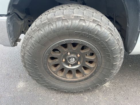 Used 2021 Toyota Tundra Limited w/ Limited Premium Package image 11