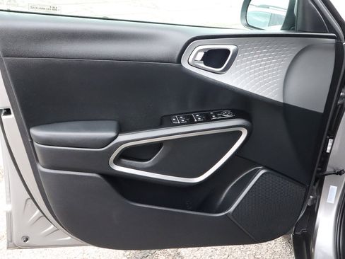 Used 2023 Kia Soul LX w/ Option Group 015 image 13