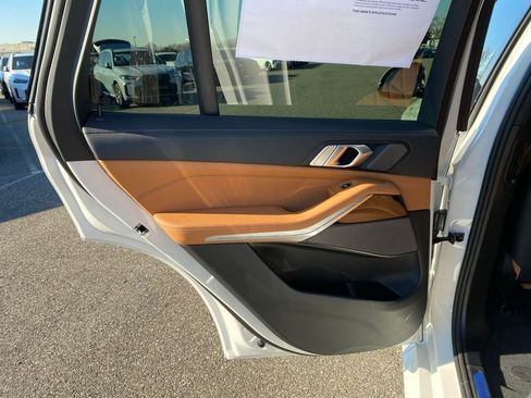 New 2026 BMW X5 xDrive50e image 6