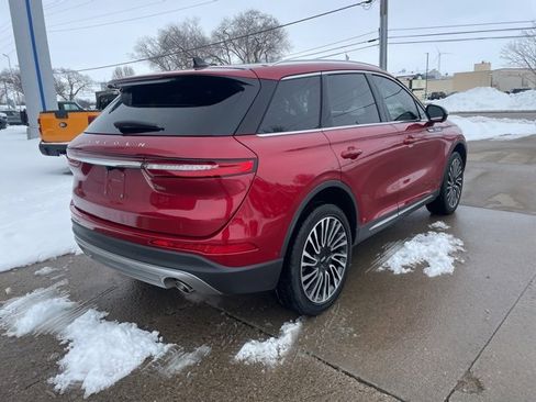 Used 2022 Lincoln Corsair Reserve w/ Equipment Group 201A image 13