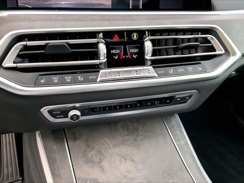 Used 2021 BMW X5 xDrive40i w/ Convenience Package image 32