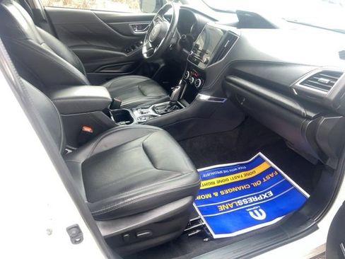 Used 2023 Subaru Forester Touring AWD/4WD image 11