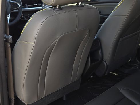 New 2026 Chevrolet Trax ACTIV w/ Driver Confidence Package image 21