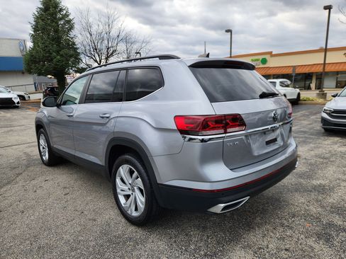Certified 2021 Volkswagen Atlas SE image 3
