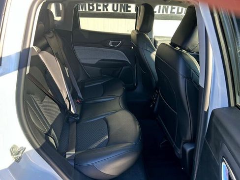 Used 2022 Jeep Compass Latitude image 26