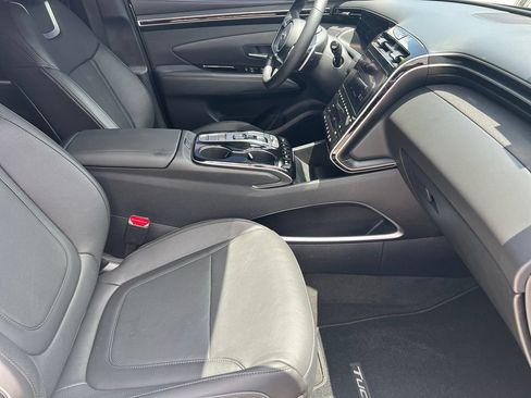 Certified 2023 Hyundai Tucson Limited FWD image 7