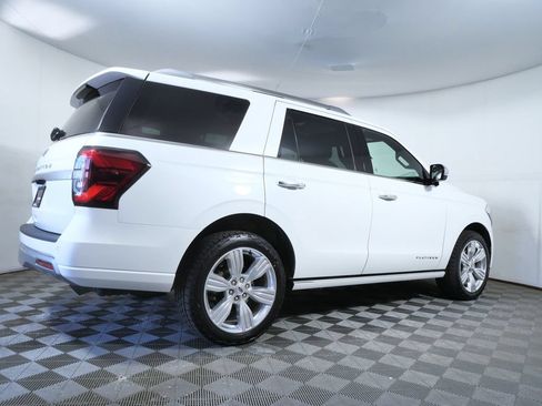Used 2023 Ford Expedition Platinum AWD/4WD image 6