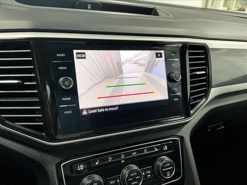 Certified 2023 Volkswagen Atlas SEL Premium AWD/4WD image 20