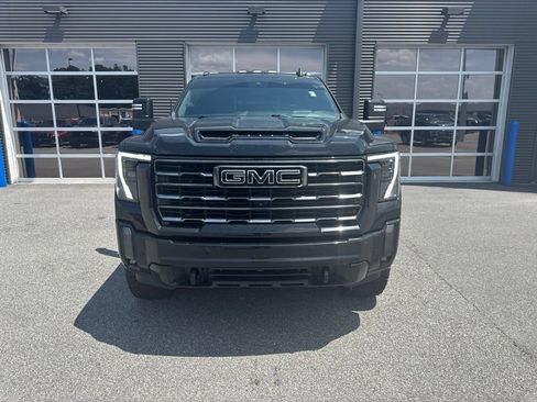 Used 2024 GMC Sierra 2500 AT4 w/ AT4 Premium Plus Package AWD/4WD image 5