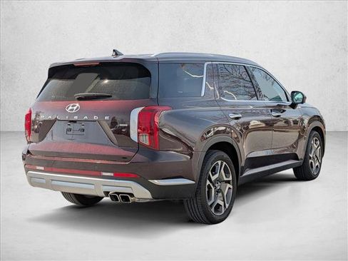 Used 2024 Hyundai Palisade Limited image 5