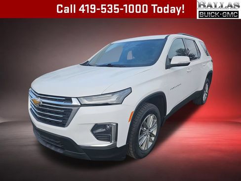 Used 2023 Chevrolet Traverse LT FWD image 1