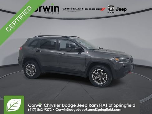 Used 2022 Jeep Cherokee Trailhawk w/ Trailer Tow Group AWD/4WD image 1