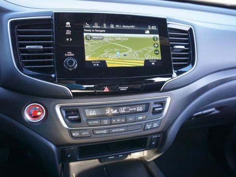 Used 2024 Honda Passport TrailSport image 16