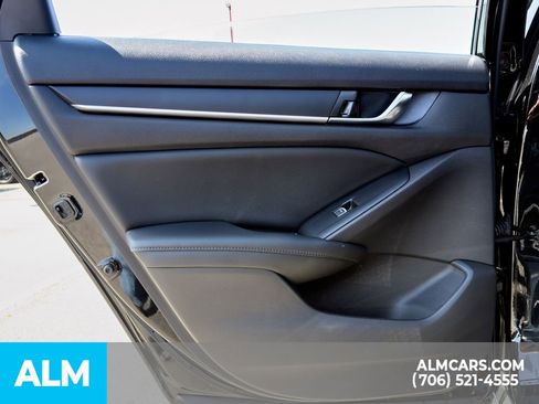 Used 2021 Honda Accord Sport Special Edition image 14