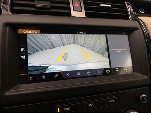 Used 2019 Land Rover Discovery SE AWD/4WD image 31