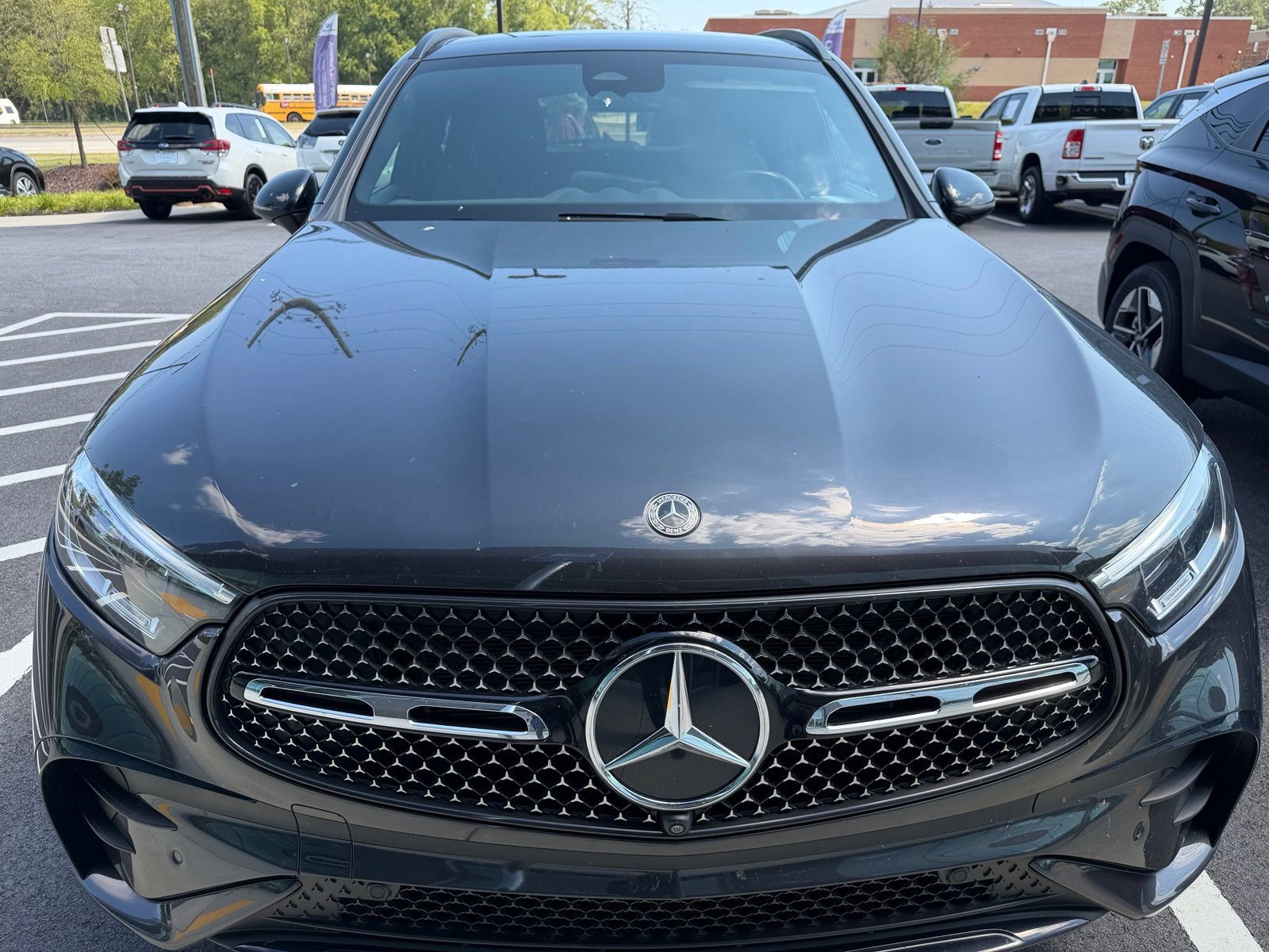 Used 2024 Mercedes-Benz GLC 300 4MATIC image 2