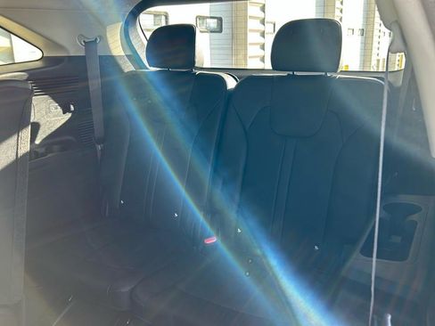 Certified 2025 Kia Sorento S w/ Panoramic Sunroof Package AWD/4WD image 15