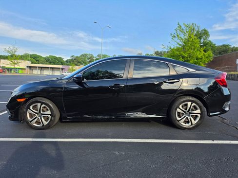 Used 2019 Honda Civic LX image 8
