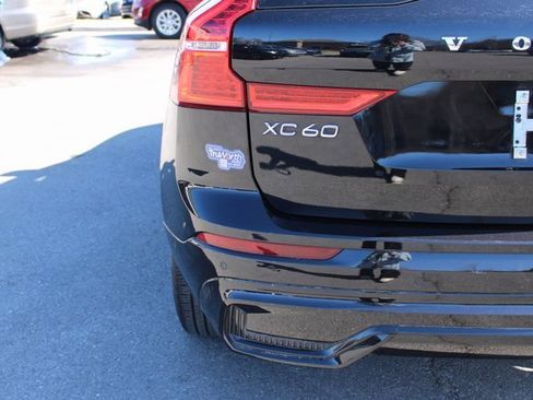 Used 2025 Volvo XC60 B5 Plus image 43