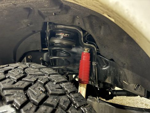 Used 2017 Ford F250 Lariat w/ Lariat Value Package image 13