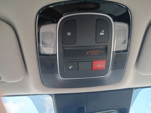 Used 2025 Hyundai Sonata SEL FWD image 22