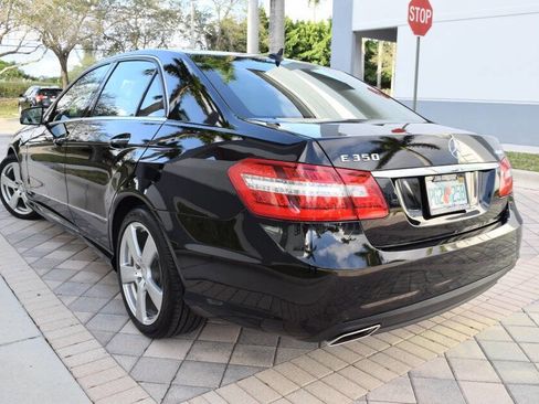 Used 2010 Mercedes-Benz E 350 4MATIC Sedan image 5