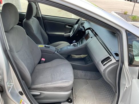 Used 2011 Toyota Prius Three w/ Navigation Pkg FWD image 34