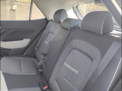 New 2026 Hyundai Venue SEL image 18