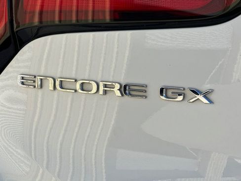 Used 2024 Buick Encore GX Preferred FWD image 26