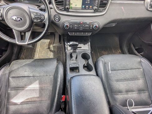 Used 2016 Kia Sorento SX AWD/4WD image 8