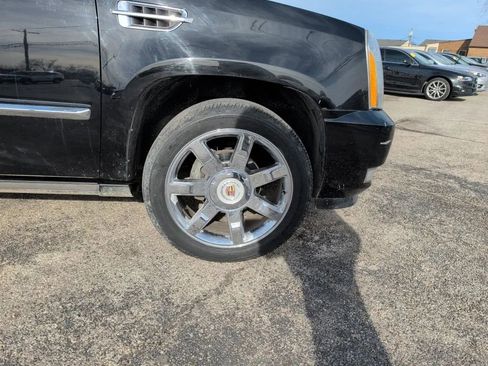 Used 2014 Cadillac Escalade Premium image 14