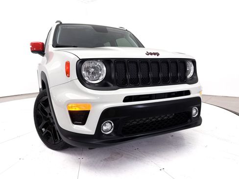 Used 2020 Jeep Renegade Latitude FWD image 6