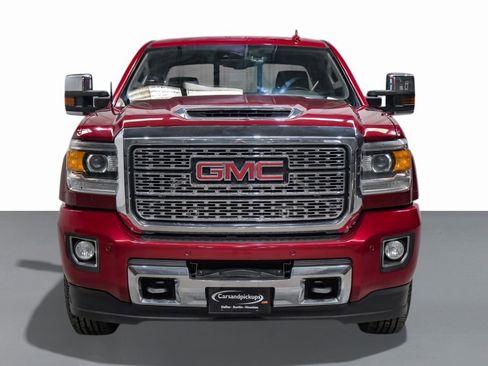 Used 2018 GMC Sierra 3500 Denali w/ Duramax Plus Package image 3