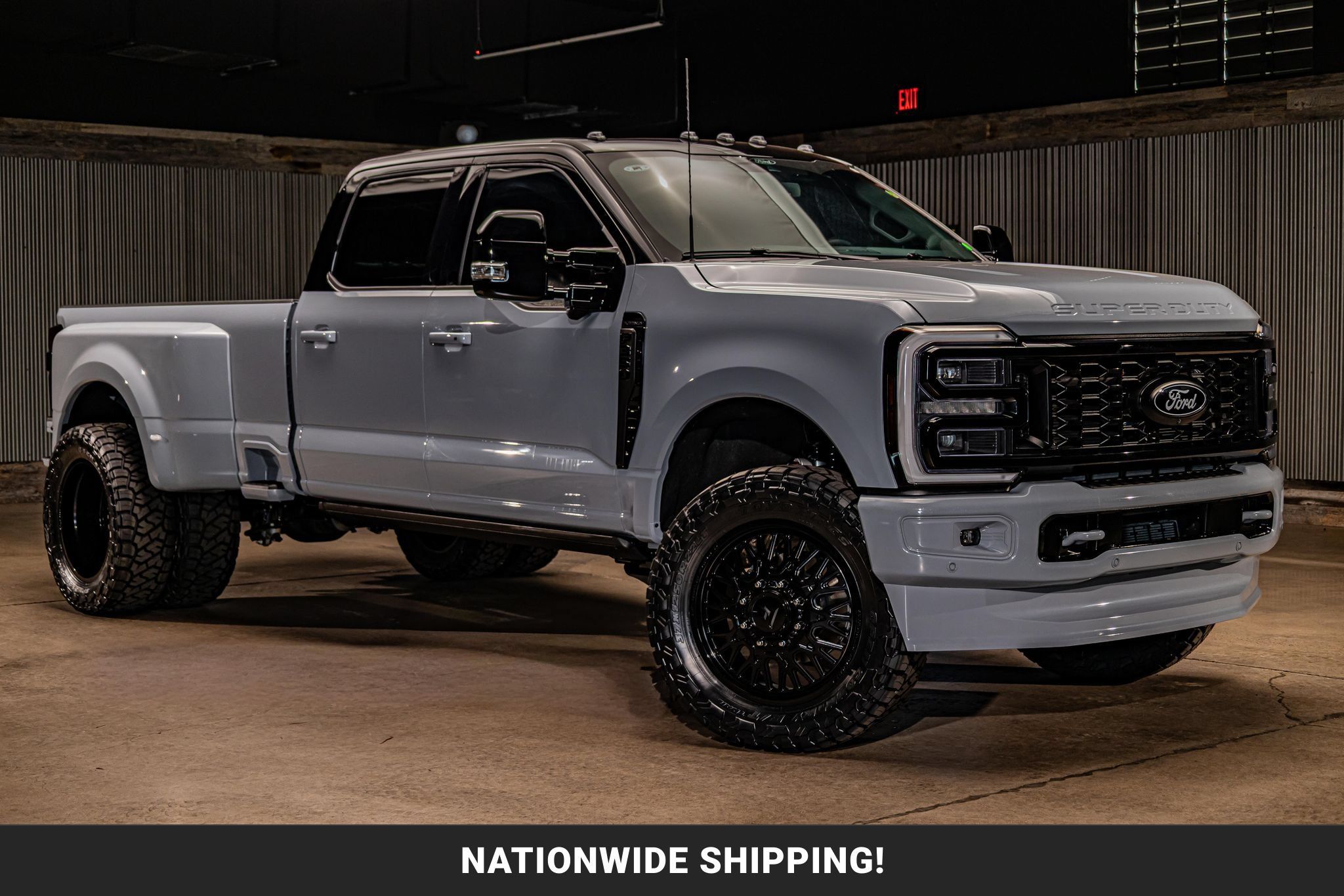 Used 2026 Ford F350 Platinum w/ FX4 Off-Road Package AWD/4WD image 1