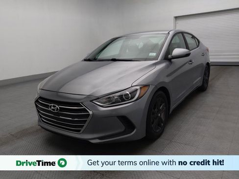 Used 2017 Hyundai Elantra SE image 1