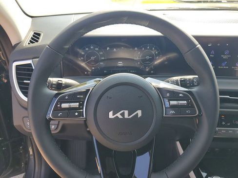 New 2026 Kia Seltos EX image 11