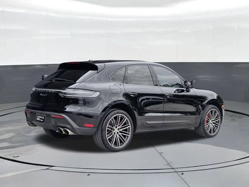 Certified 2023 Porsche Macan S AWD/4WD image 9