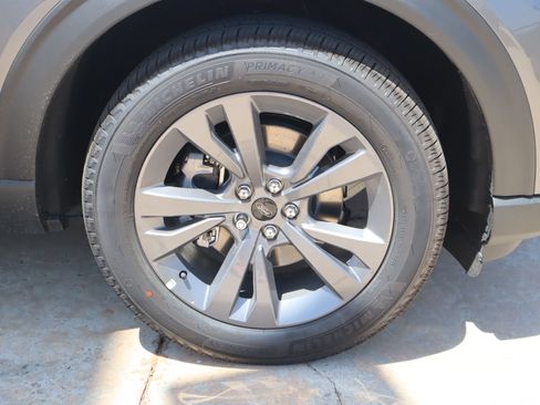 New 2026 Ford Explorer Active w/ Active Comfort Package AWD/4WD image 19