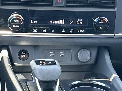 New 2026 Nissan Rogue SV AWD/4WD image 27
