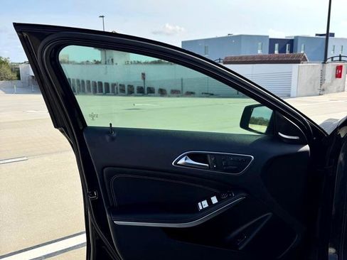 Used 2015 Mercedes-Benz GLA 250 image 12